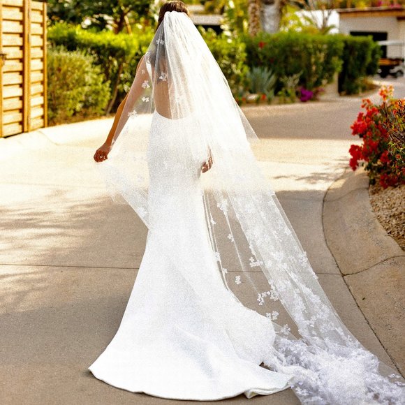 Ines Di Santo Elen Gown, fits size 0 2 4 - Picture 3 of 15